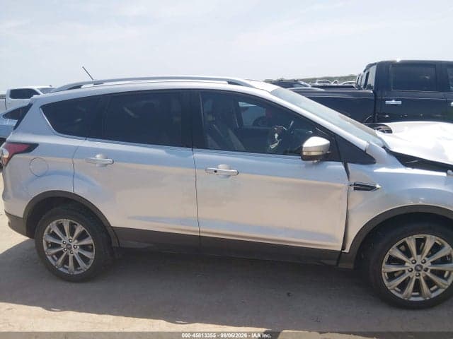 2018 FORD ESCAPE TITANIUM 12