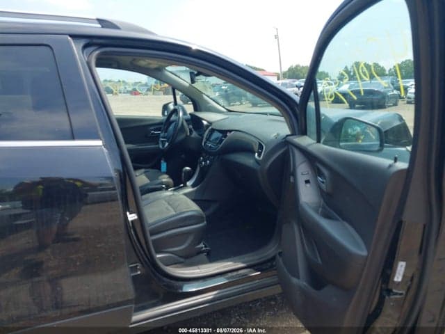 2018 CHEVROLET TRAX LT 5