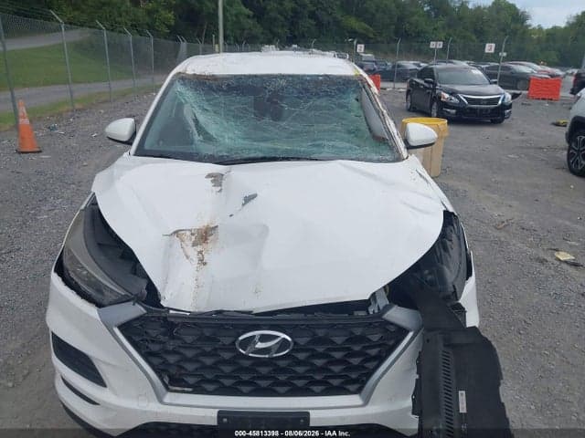 2020 HYUNDAI TUCSON SE 6