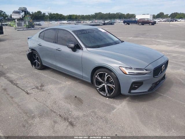 2024 VOLVO S60 B5 ULTIMATE DARK THEME 1