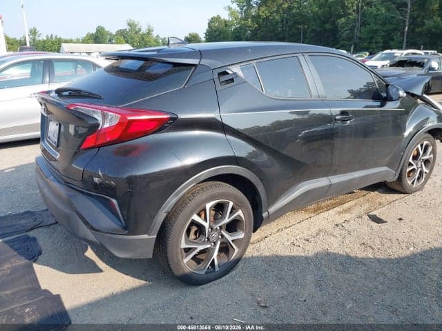 2018 TOYOTA C-HR XLE 4