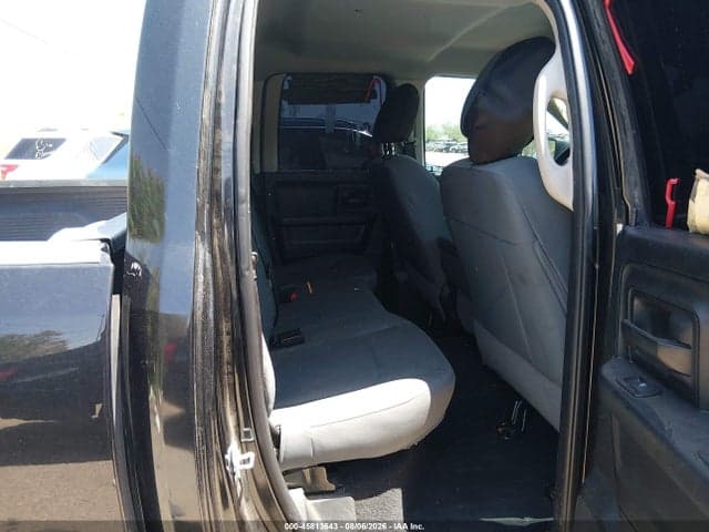 2017 RAM 1500 EXPRESS 4X2 6'4 BOX 8