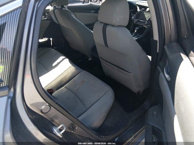 2018 HONDA CIVIC EX 8