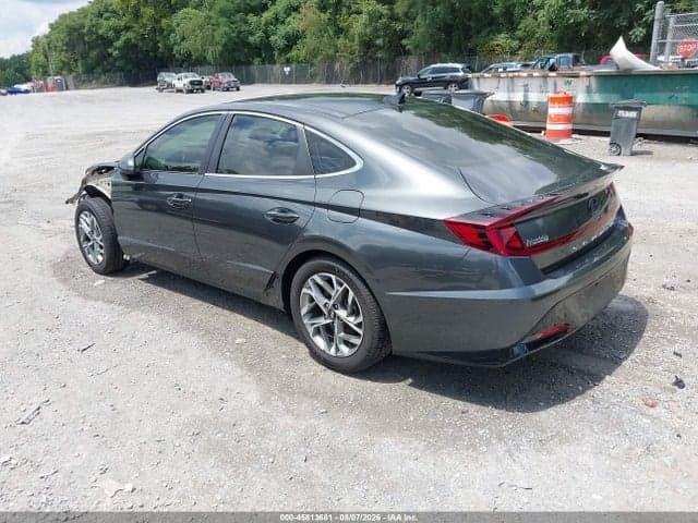 2022 HYUNDAI SONATA SEL 3