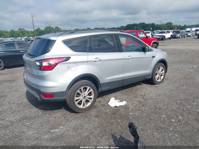 2018 FORD ESCAPE SE 4
