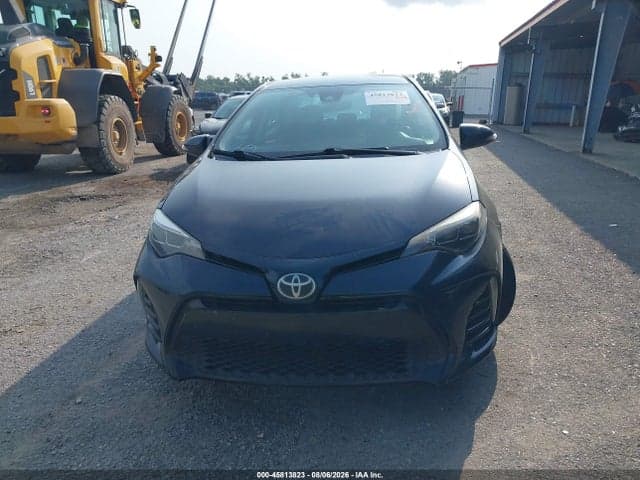 2017 TOYOTA COROLLA SE 12