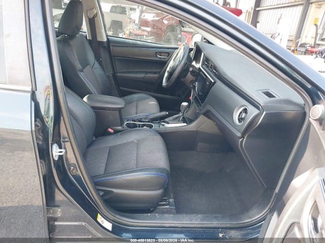 2017 TOYOTA COROLLA SE 5