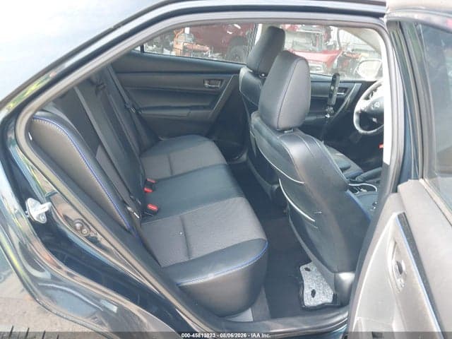 2017 TOYOTA COROLLA SE 8