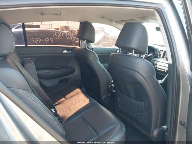 2017 KIA SPORTAGE EX 8