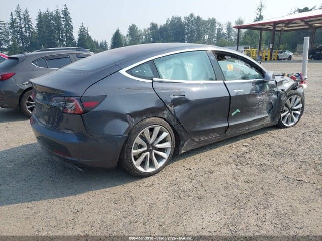 2018 TESLA MODEL 3 4