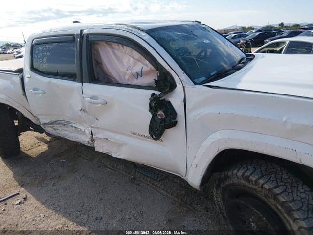 2018 TOYOTA TACOMA SR5 V6 6