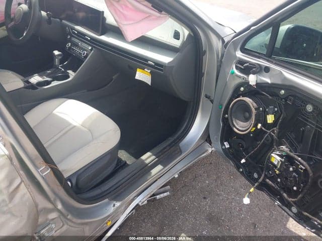 2025 HYUNDAI SONATA SE 5
