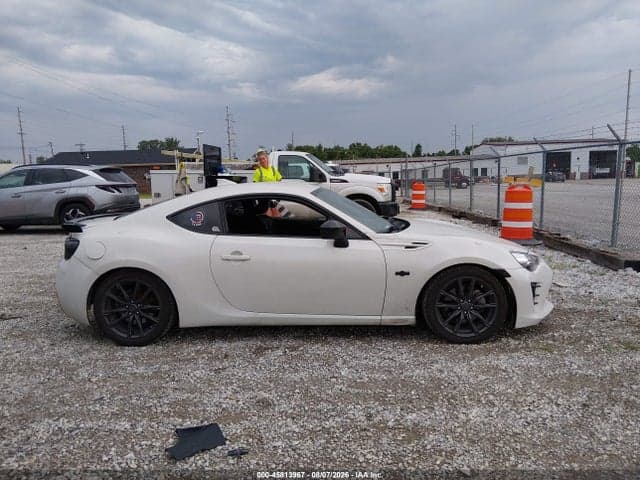 2017 TOYOTA 86 860 SPECIAL EDITION 13