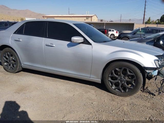 2019 CHRYSLER 300 300S AWD 13