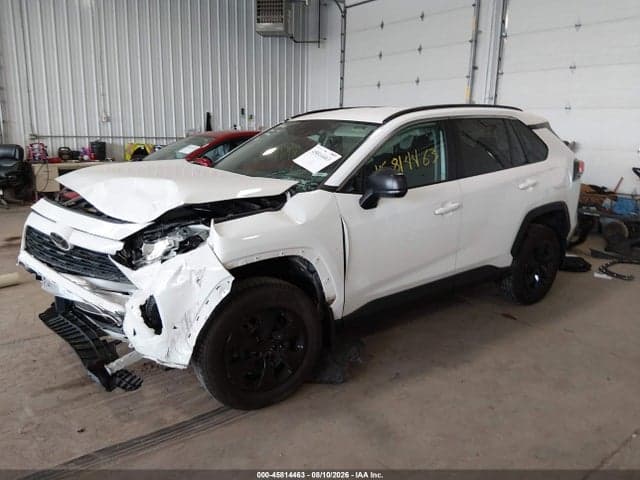 2020 TOYOTA RAV4 LE 2