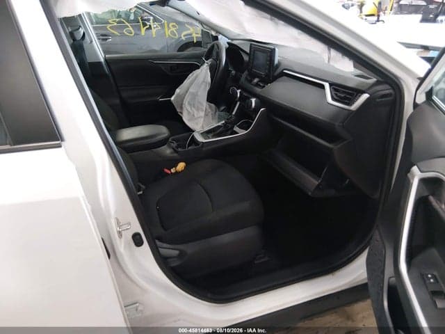 2020 TOYOTA RAV4 LE 5