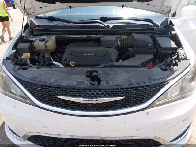 2018 CHRYSLER PACIFICA TOURING L 10