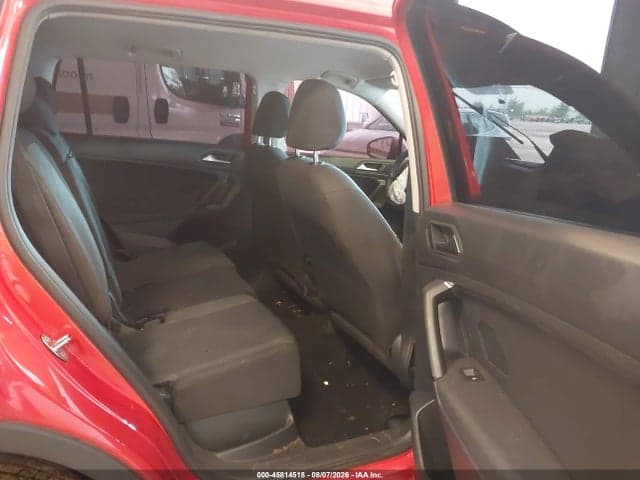 2019 VOLKSWAGEN TIGUAN 2.0T S 8
