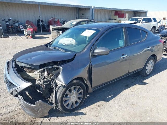 2017 NISSAN VERSA 1.6 SV 2