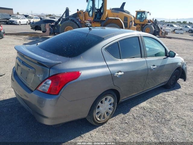 2017 NISSAN VERSA 1.6 SV 4