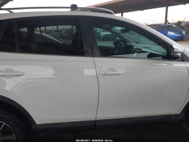 2018 TOYOTA RAV4 XLE 14