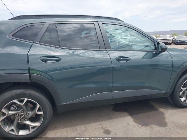 2025 CHEVROLET TRAX FWD LT 12