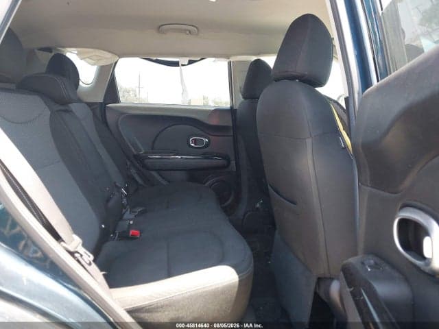 2017 KIA SOUL + 8