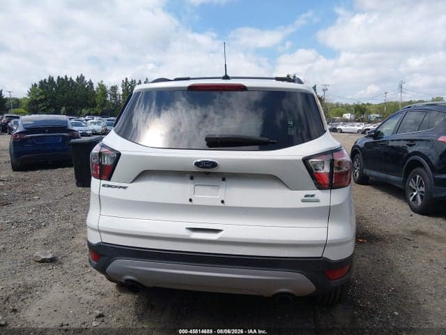 2018 FORD ESCAPE SE 16