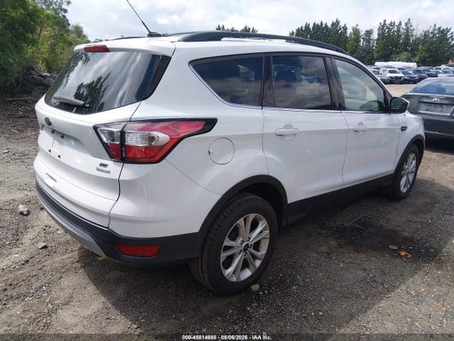2018 FORD ESCAPE SE 4