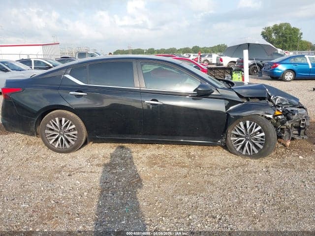 2025 NISSAN ALTIMA SV FWD 13
