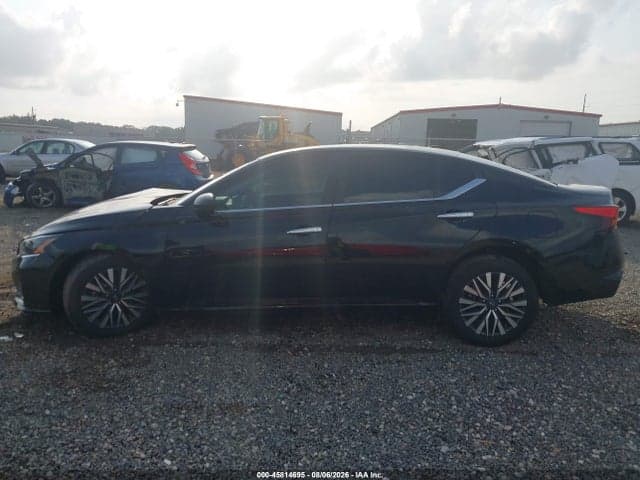 2025 NISSAN ALTIMA SV FWD 14