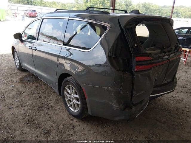 2022 CHRYSLER PACIFICA TOURING L 3