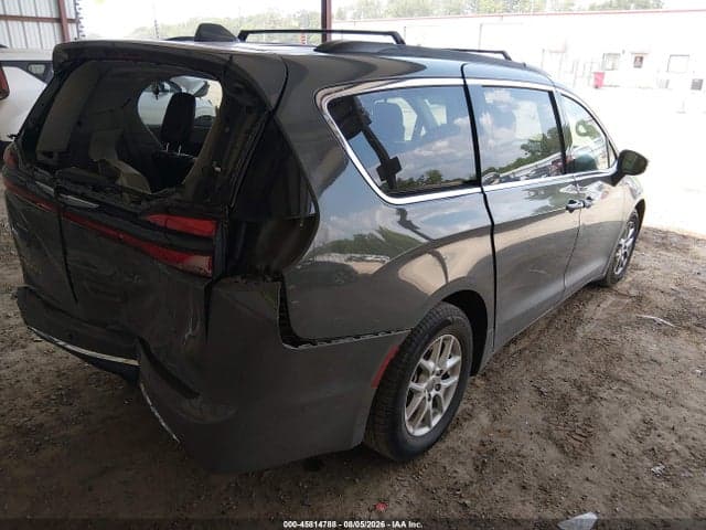 2022 CHRYSLER PACIFICA TOURING L 4