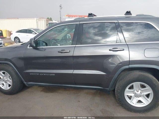 2017 JEEP GRAND CHEROKEE LAREDO 14