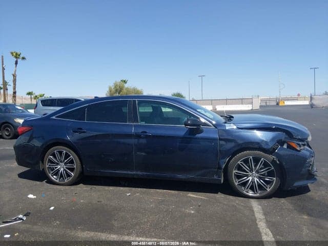 2020 TOYOTA AVALON TOURING 13