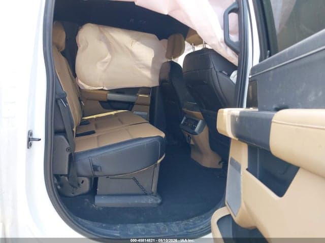 2025 FORD F-350 LARIAT 8