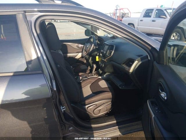 2018 JEEP CHEROKEE LATITUDE FWD 5
