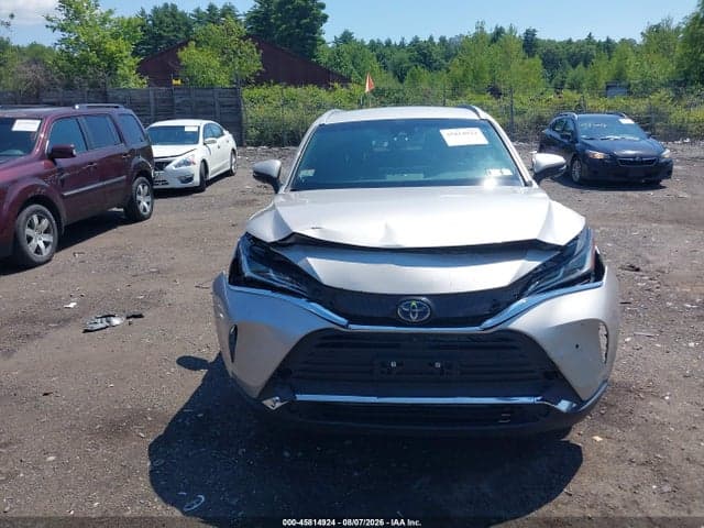 2021 TOYOTA VENZA LIMITED 12
