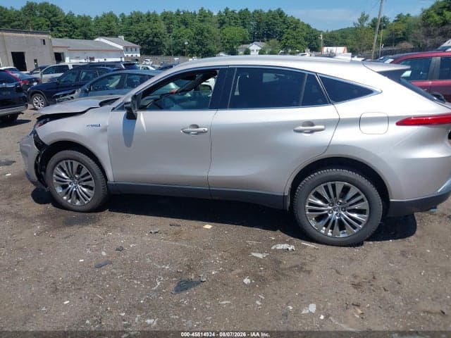 2021 TOYOTA VENZA LIMITED 14