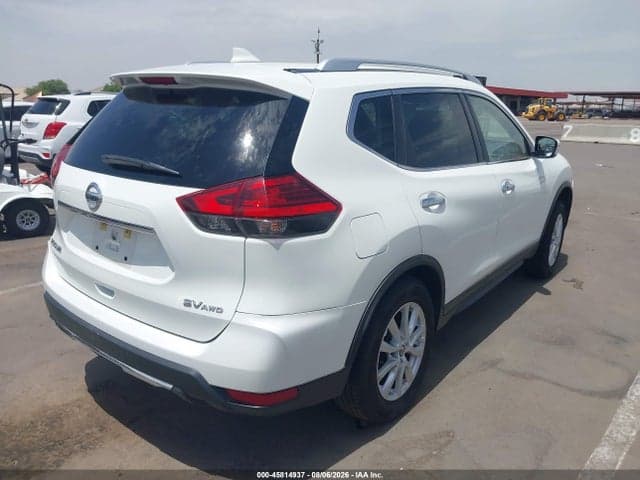 2017 NISSAN ROGUE SV 4