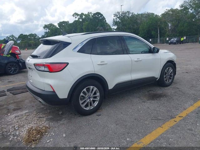 2022 FORD ESCAPE SE 4