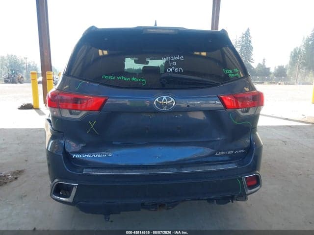 2018 TOYOTA HIGHLANDER LIMITED 16