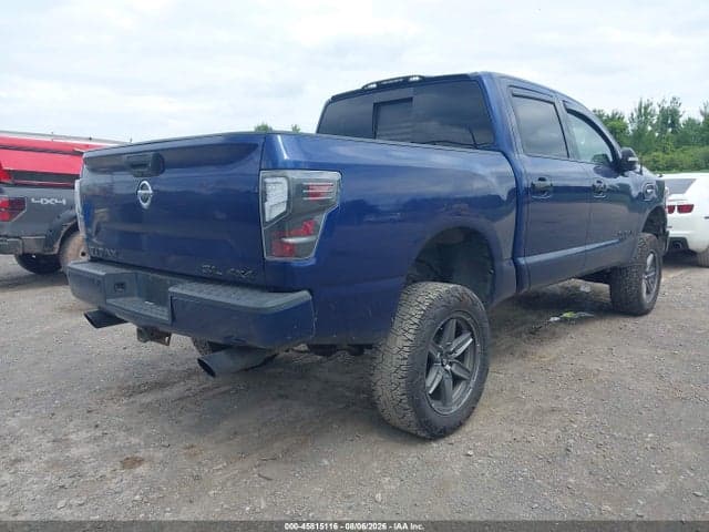 2017 NISSAN TITAN SL 4