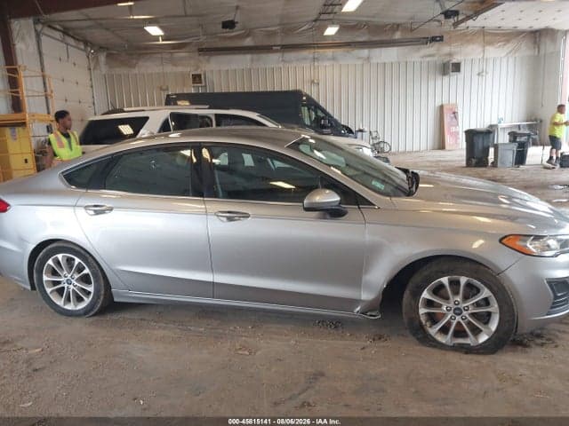 2020 FORD FUSION SE 13