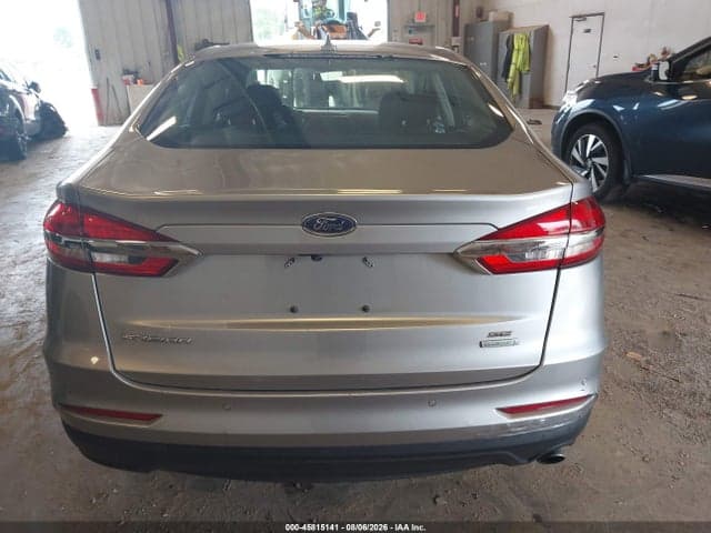 2020 FORD FUSION SE 16