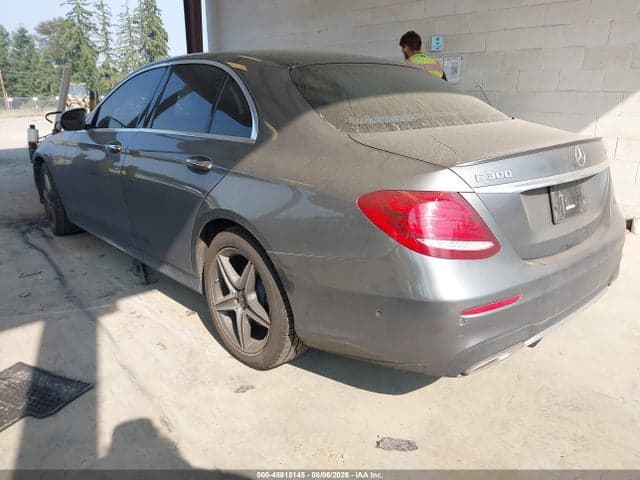 2018 MERCEDES-BENZ E 300 4MATIC 3