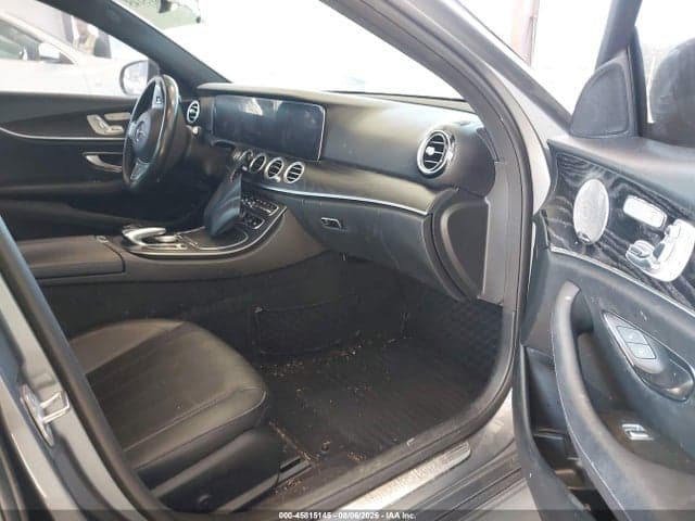 2018 MERCEDES-BENZ E 300 4MATIC 5