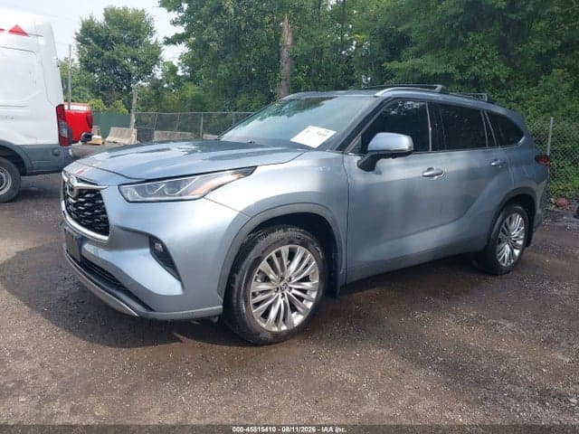 2023 TOYOTA HIGHLANDER PLATINUM 2