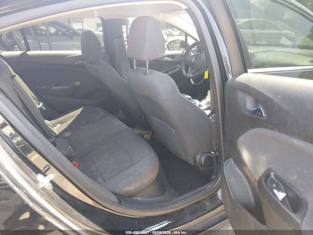 2018 CHEVROLET CRUZE LT AUTO 8
