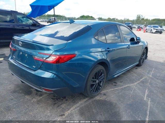 2025 TOYOTA CAMRY SE 4
